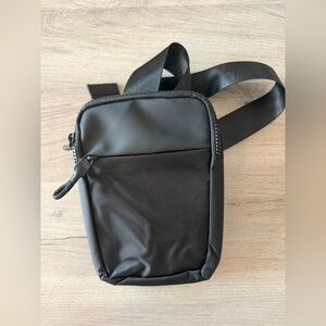 Small Traveling Black Crossbody Bag
